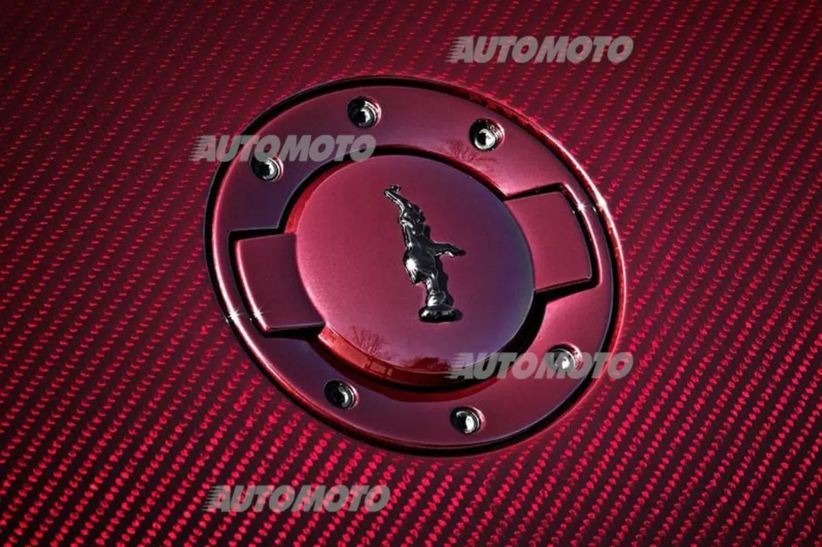 Bugatti Veyron "La Finale", a Ginevra insieme al primo esemplare (11)