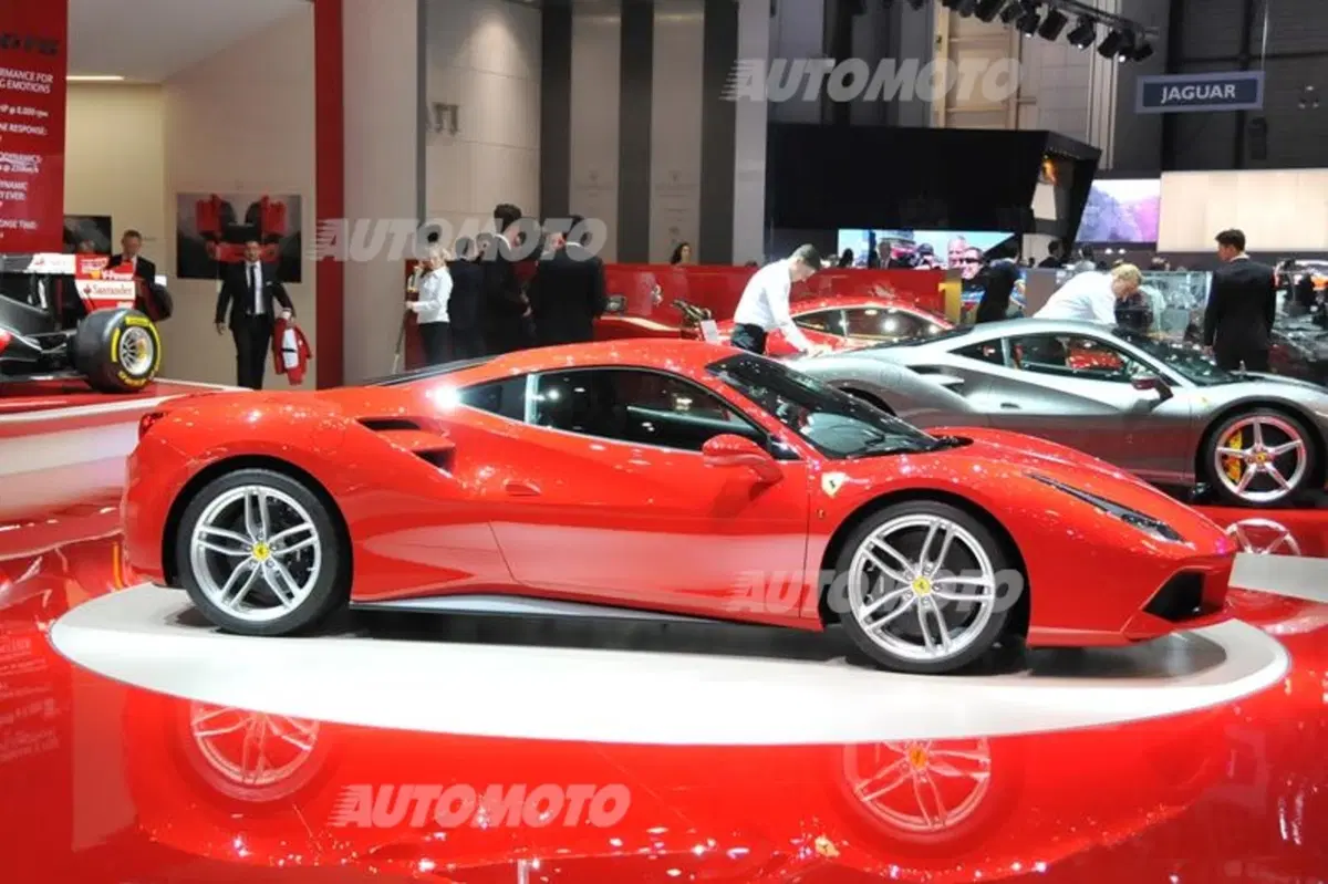 Ferrari al Salone di Ginevra 2015 (10)