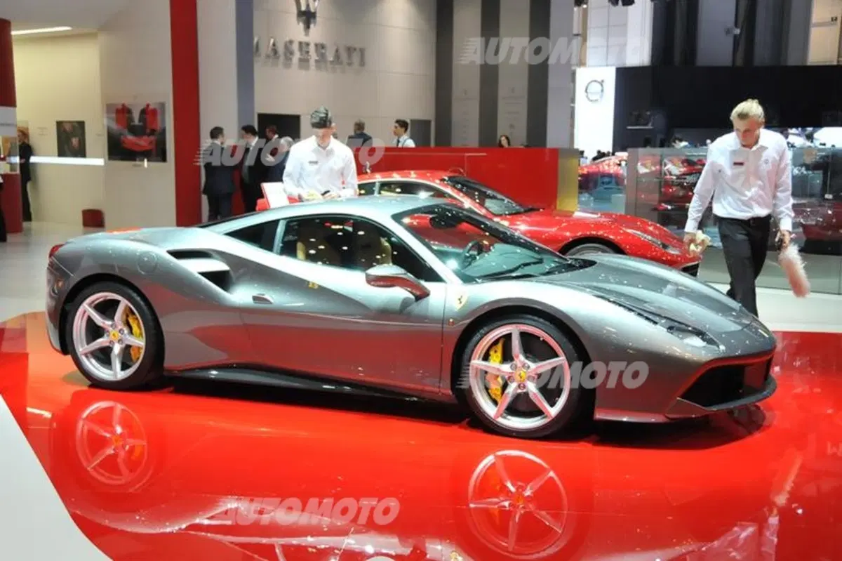 Ferrari al Salone di Ginevra 2015 (11)