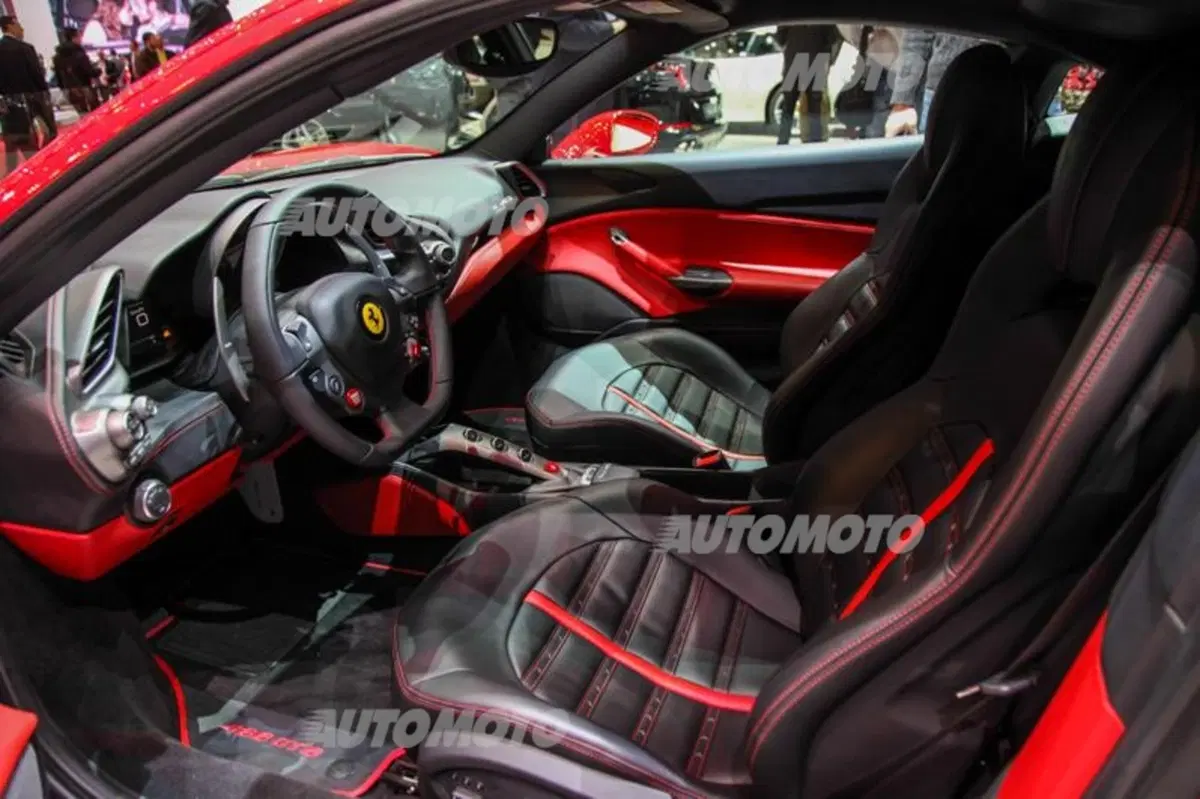 Ferrari al Salone di Ginevra 2015 (28)