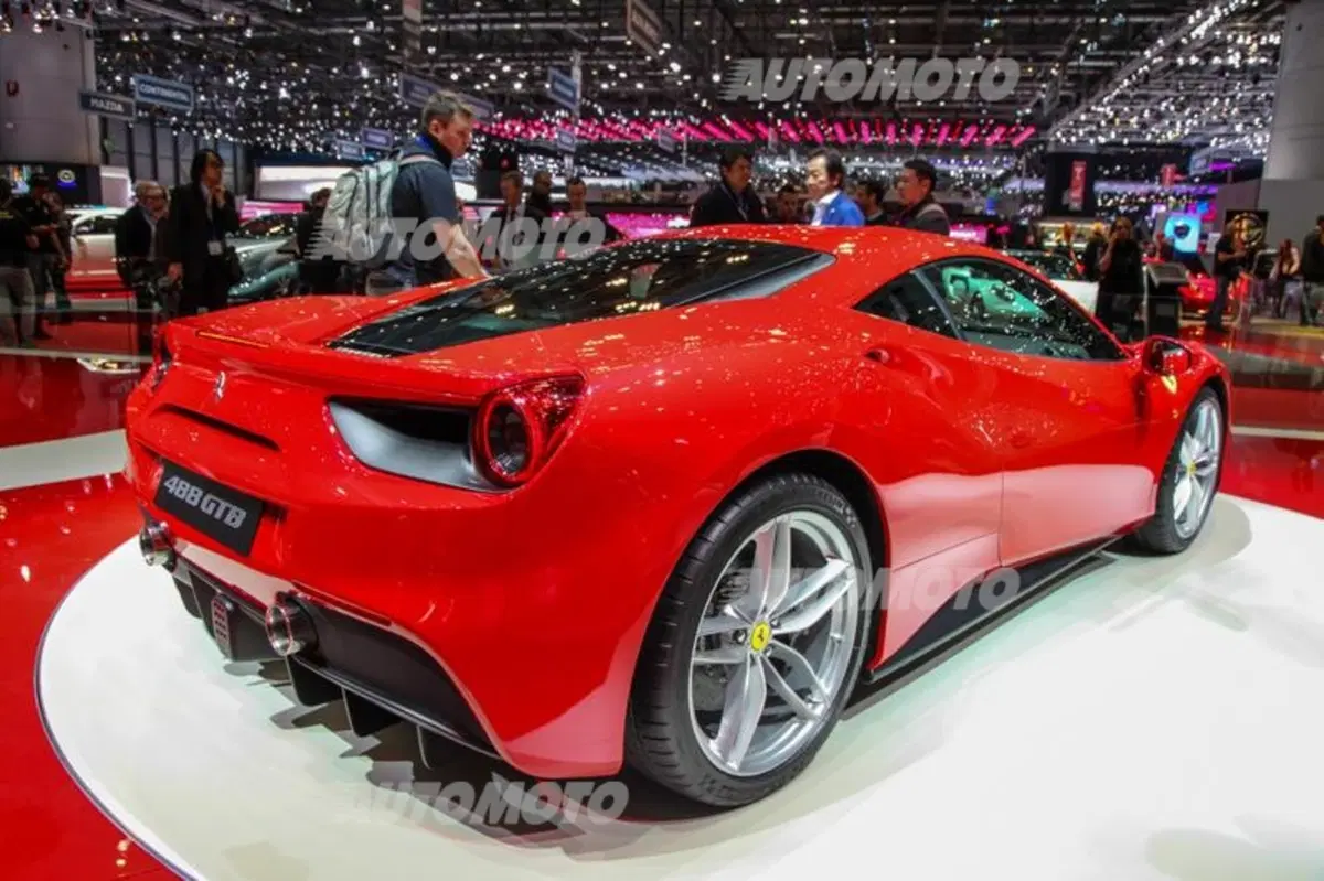 Ferrari al Salone di Ginevra 2015 (34)