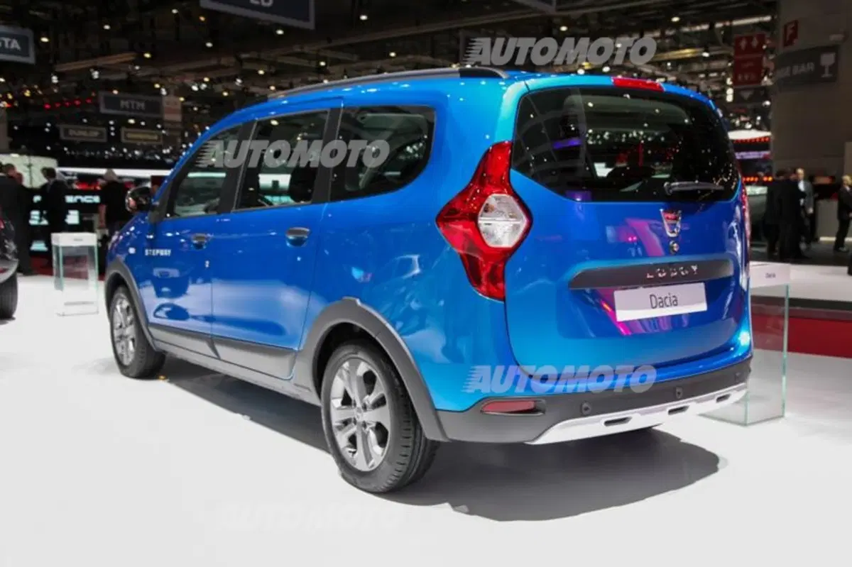 Dacia al Salone di Ginevra 2015 (21)