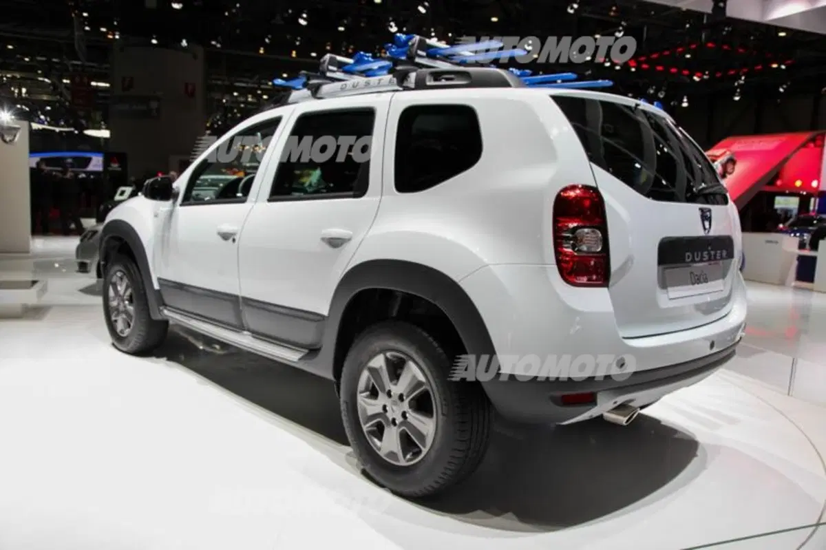 Dacia al Salone di Ginevra 2015 (22)