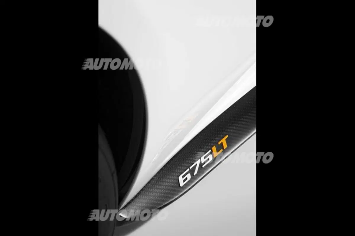 McLaren 675LT: ecco la Long Tail, ancora più potente e leggera (16)