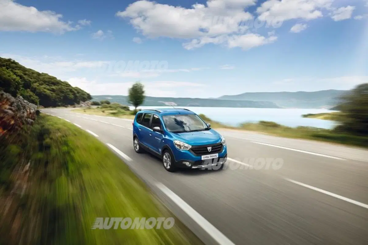 Dacia: arrivano le versioni Stepway di Lodgy e Dokker (18)