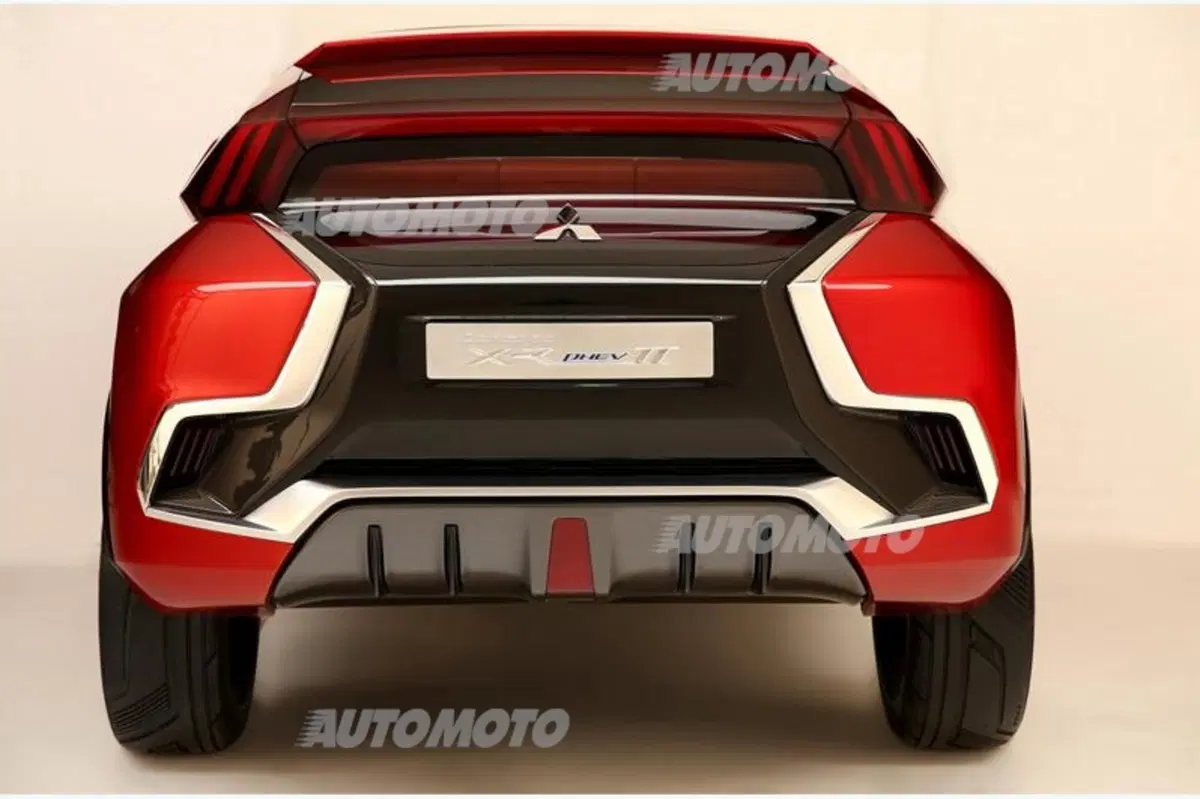 Mitsubishi XR-PHEV II Concept, ecco le prime immagini (8)