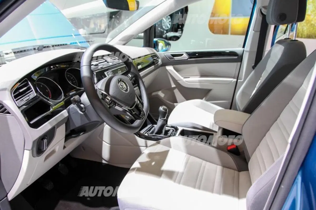 Volkswagen al Salone di Ginevra 2015 (54)