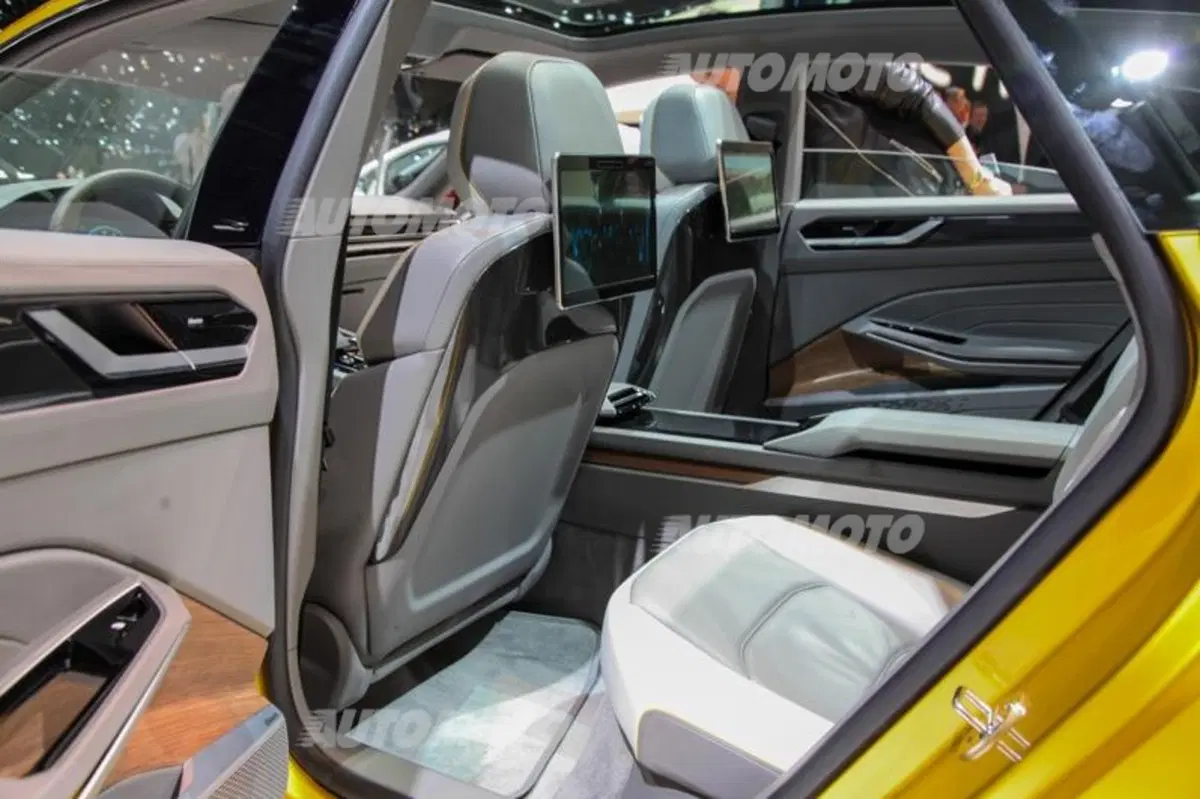 Volkswagen al Salone di Ginevra 2015 (59)