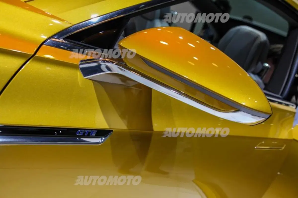 Volkswagen al Salone di Ginevra 2015 (62)