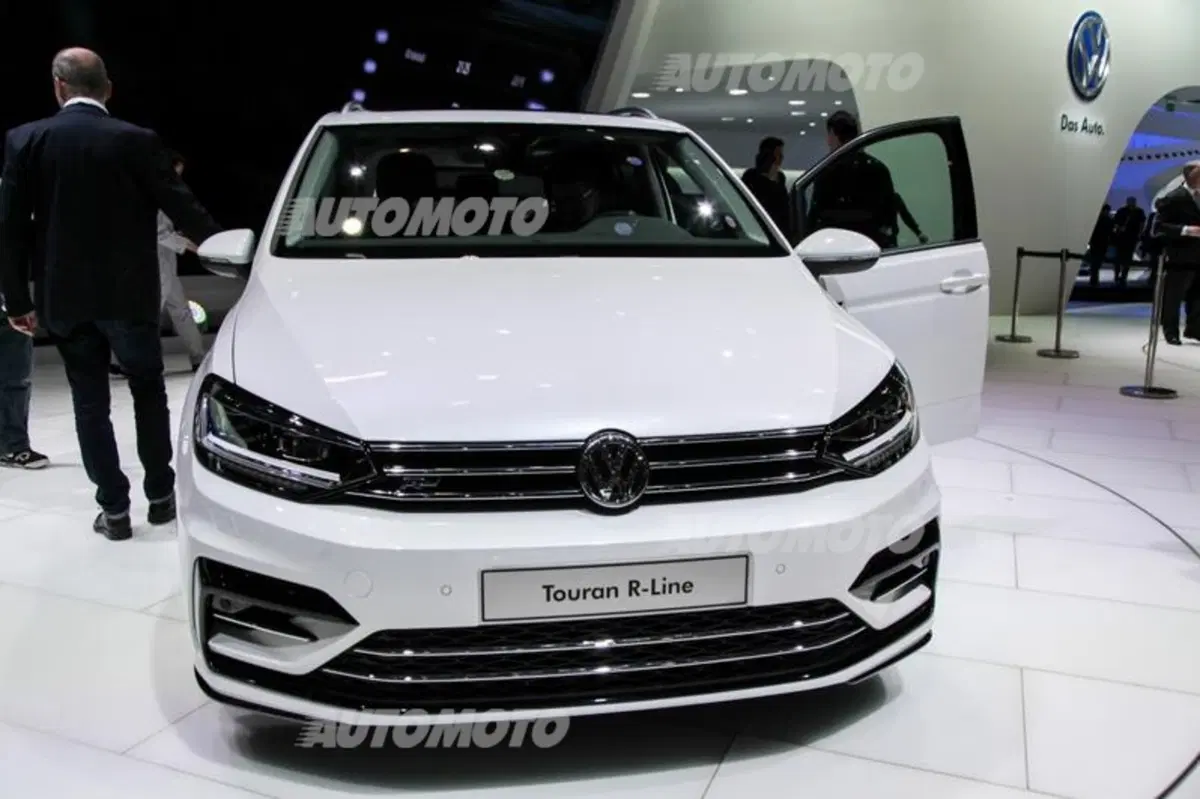 Volkswagen al Salone di Ginevra 2015 (94)