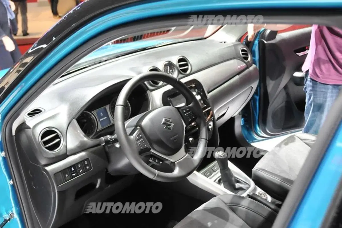 Suzuki al Salone di Ginevra 2015 (3)