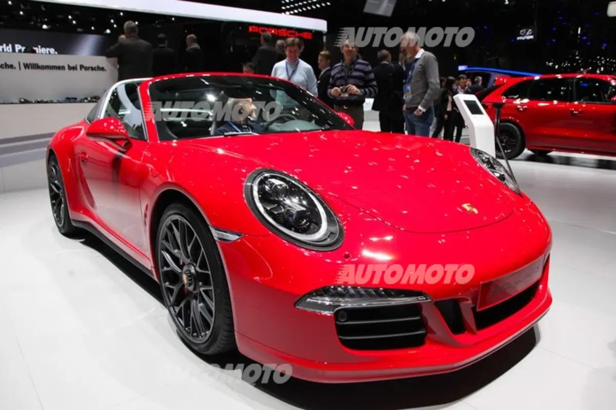 Porsche al Salone di Ginevra 2015 (4)