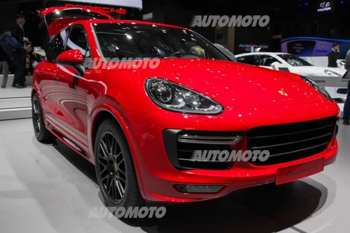 Porsche al Salone di Ginevra 2015 (7)
