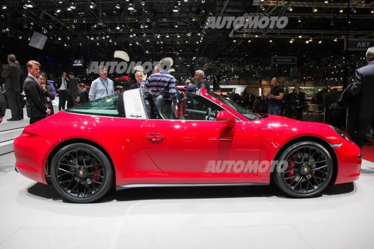 Porsche al Salone di Ginevra 2015 (9)
