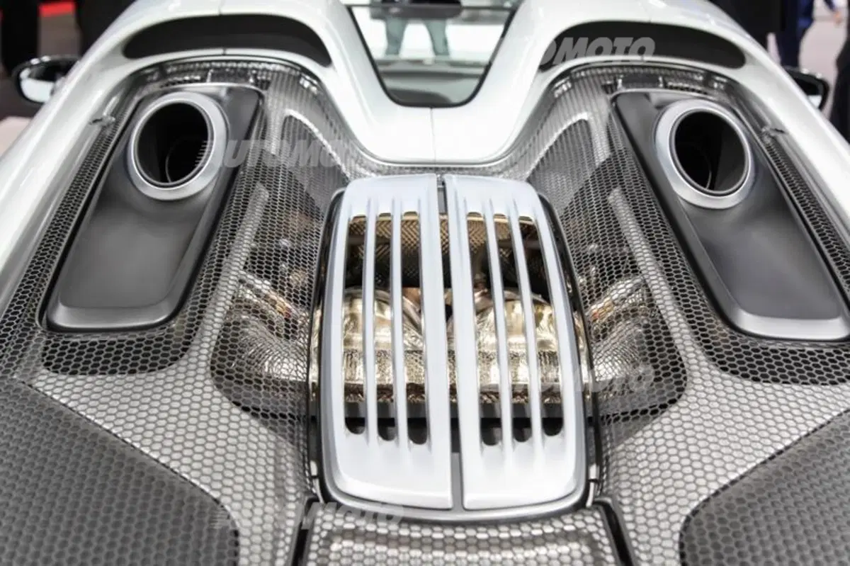 Porsche al Salone di Ginevra 2015 (17)