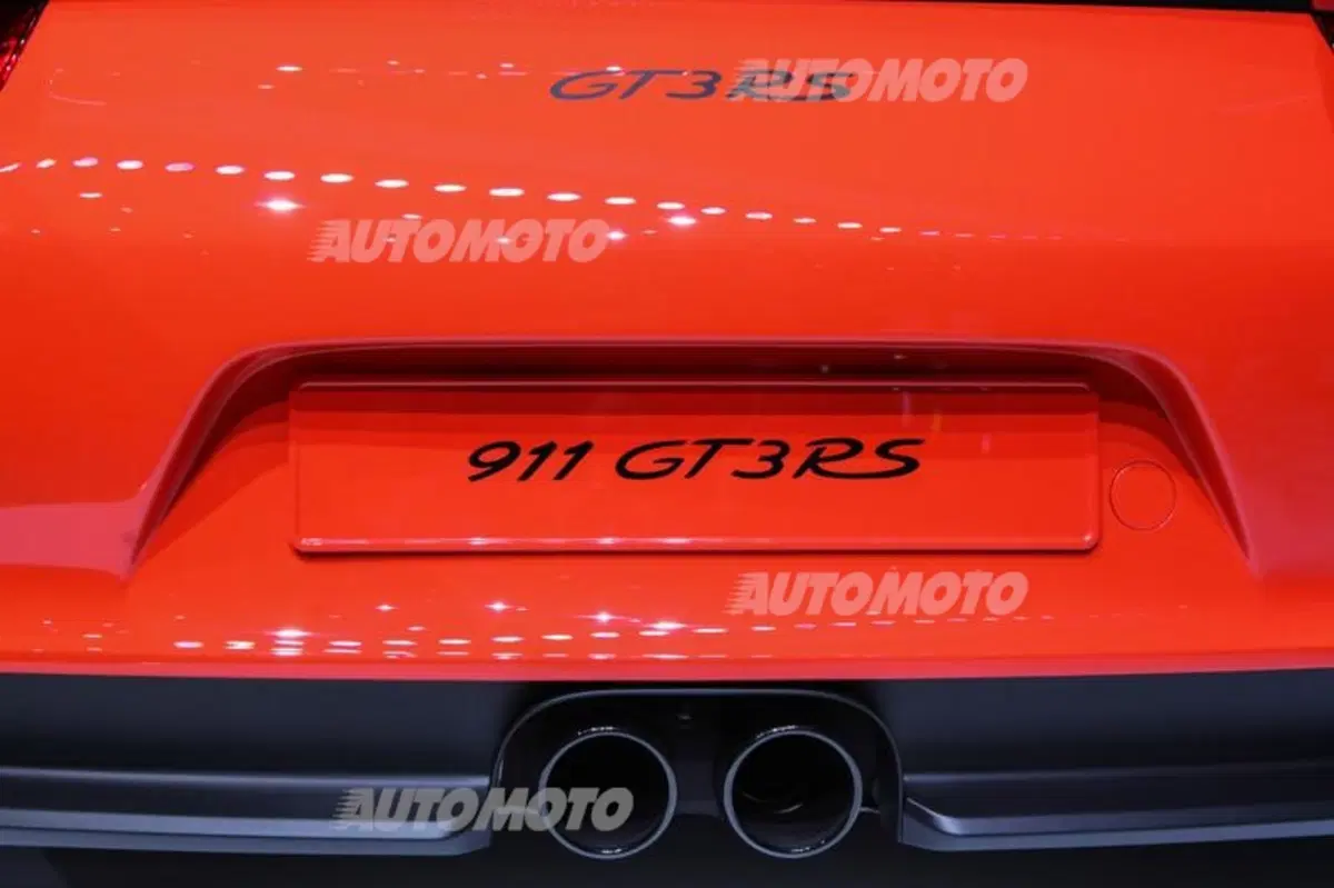 Porsche al Salone di Ginevra 2015 (23)