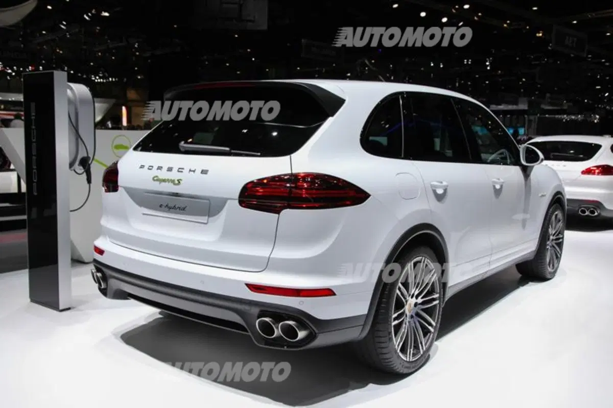 Porsche al Salone di Ginevra 2015 (24)