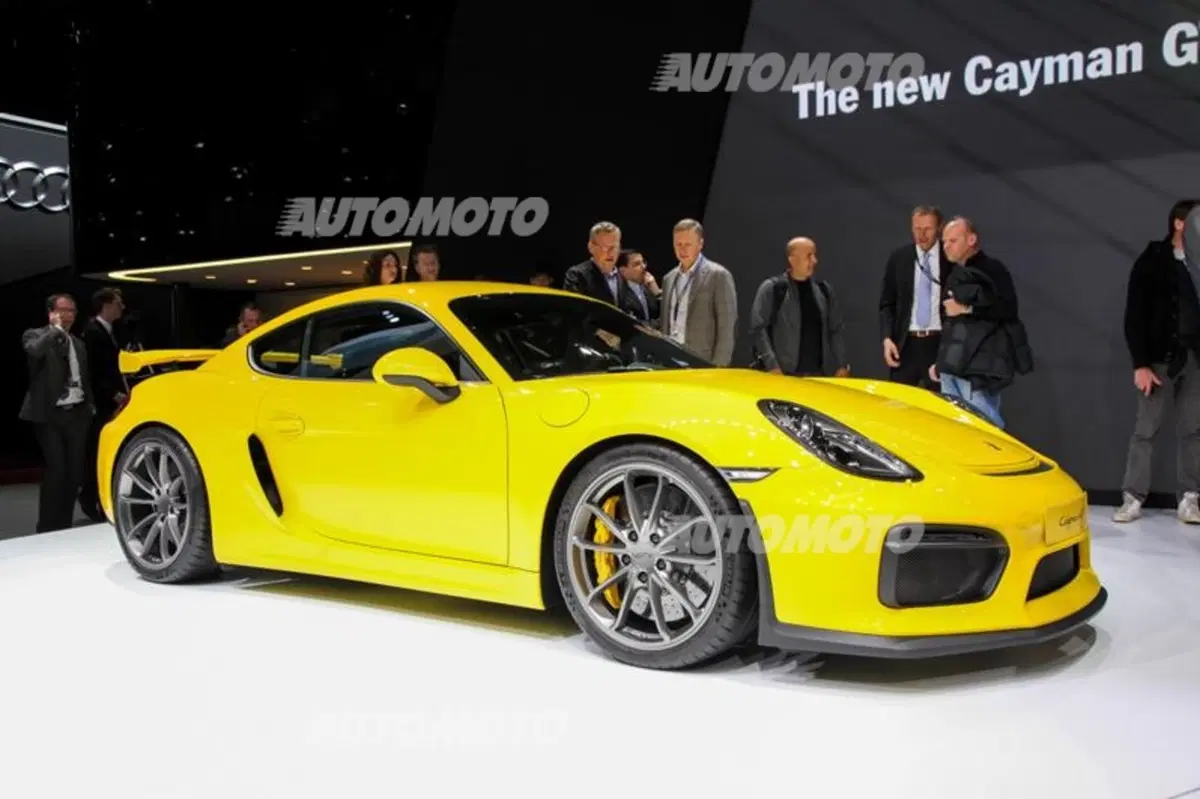 Porsche al Salone di Ginevra 2015 (34)