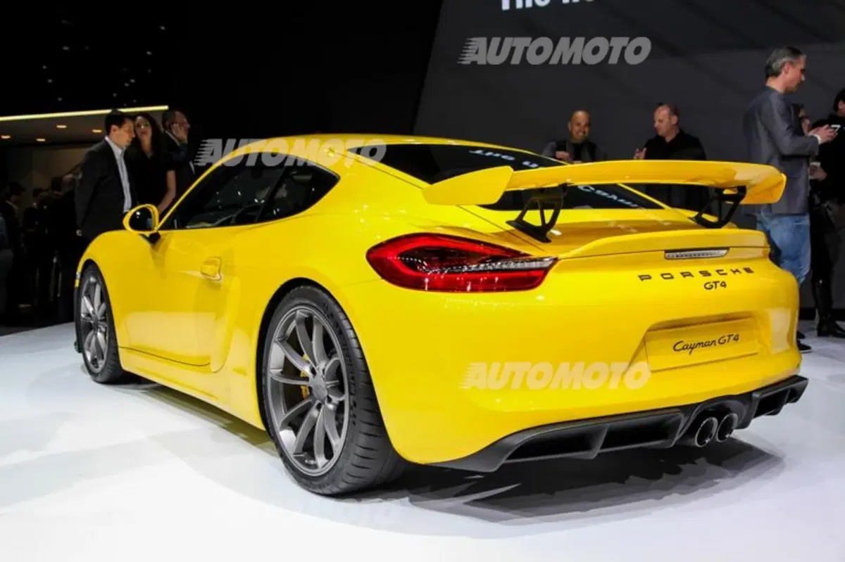Porsche al Salone di Ginevra 2015 (37)