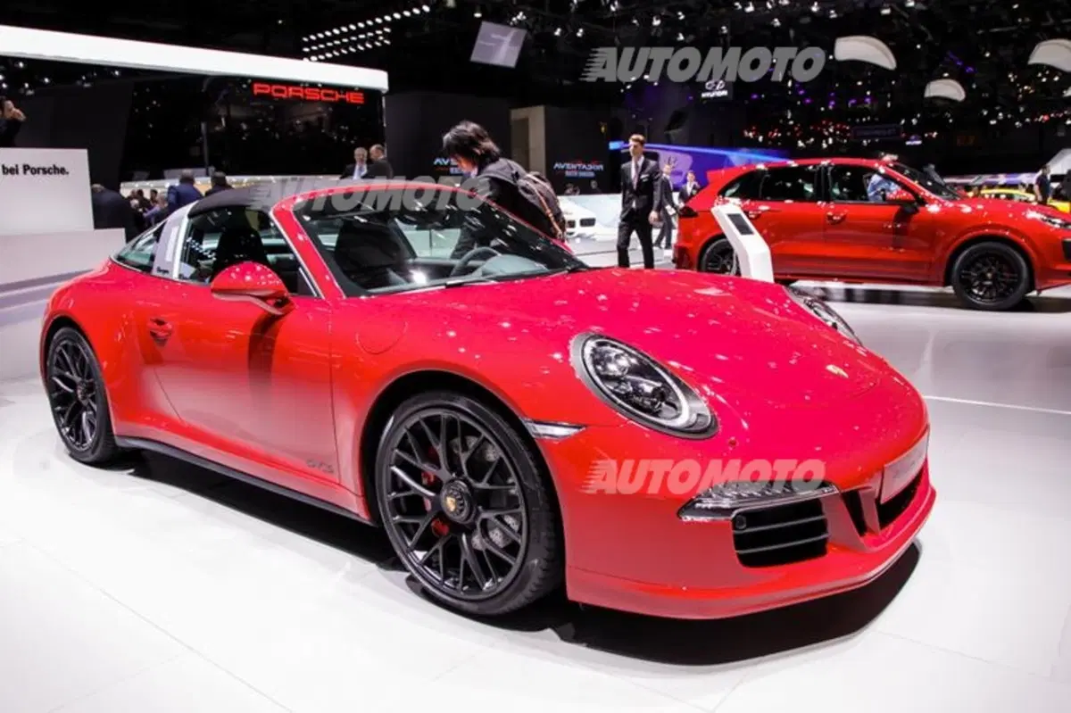Porsche al Salone di Ginevra 2015 (39)
