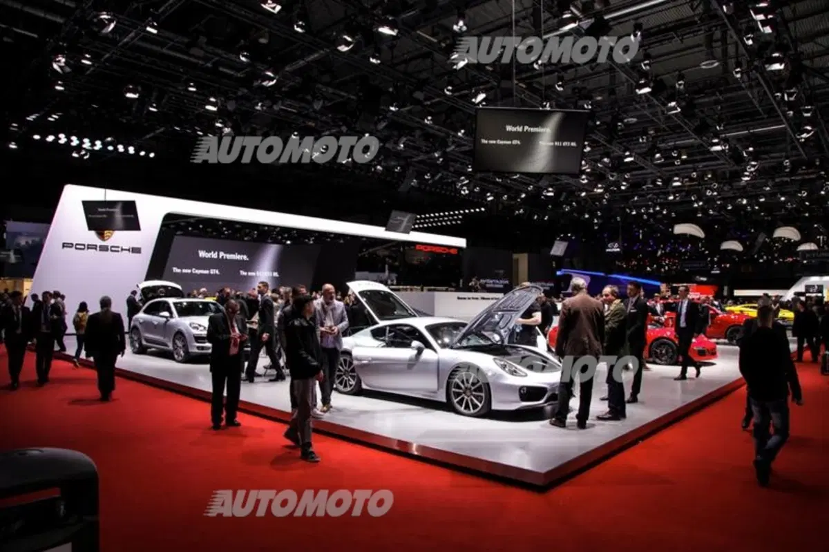 Porsche al Salone di Ginevra 2015 (40)