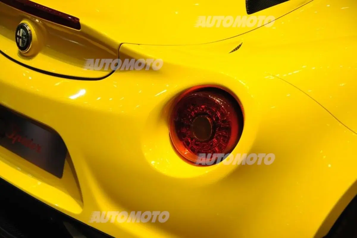 Alfa Romeo al Salone di Ginevra 2015 (2)