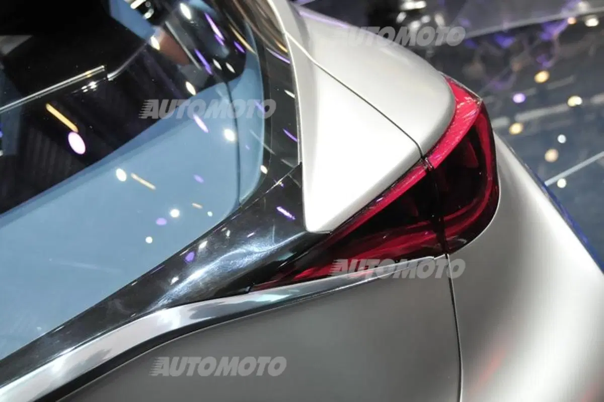 Infiniti al Salone di Ginevra 2015 (2)