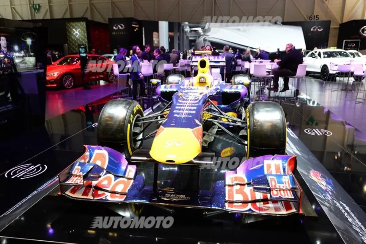 Infiniti al Salone di Ginevra 2015 (16)