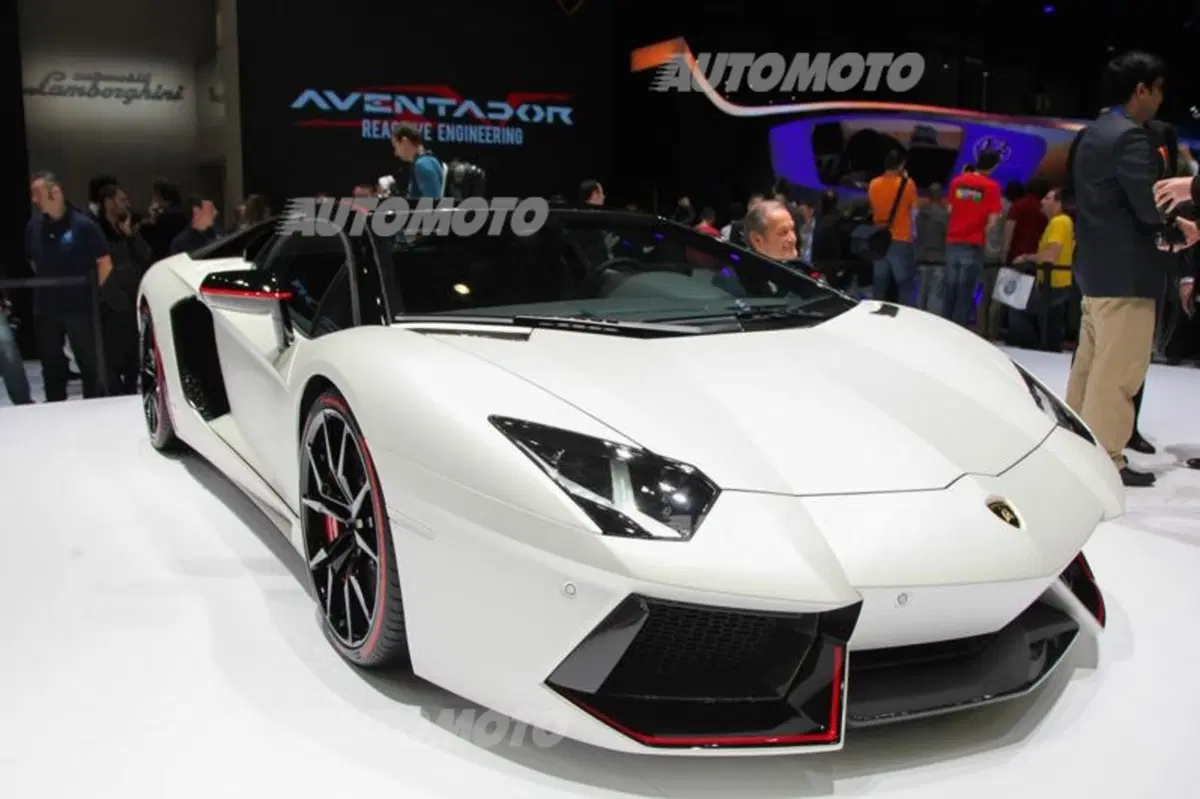 Lamborghini al Salone di Ginevra 2015 (2)