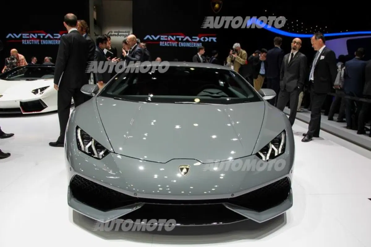 Lamborghini al Salone di Ginevra 2015 (10)