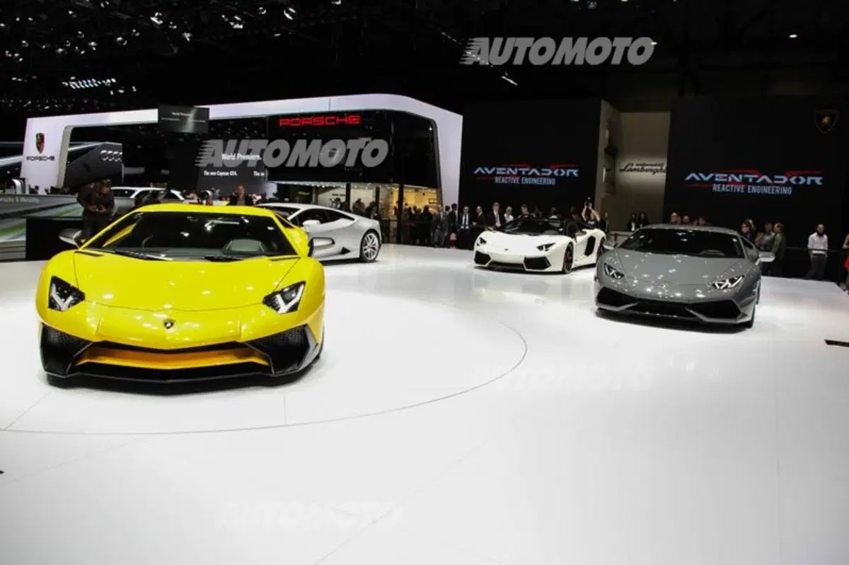 Lamborghini al Salone di Ginevra 2015 (21)