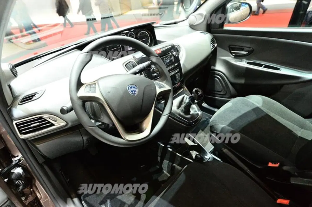 Lancia al Salone di Ginevra 2015 (12)