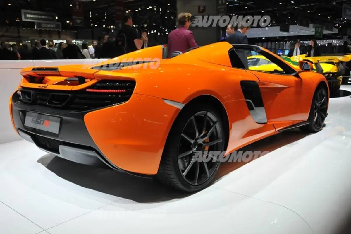 McLaren al Salone di Ginevra 2015 (5)