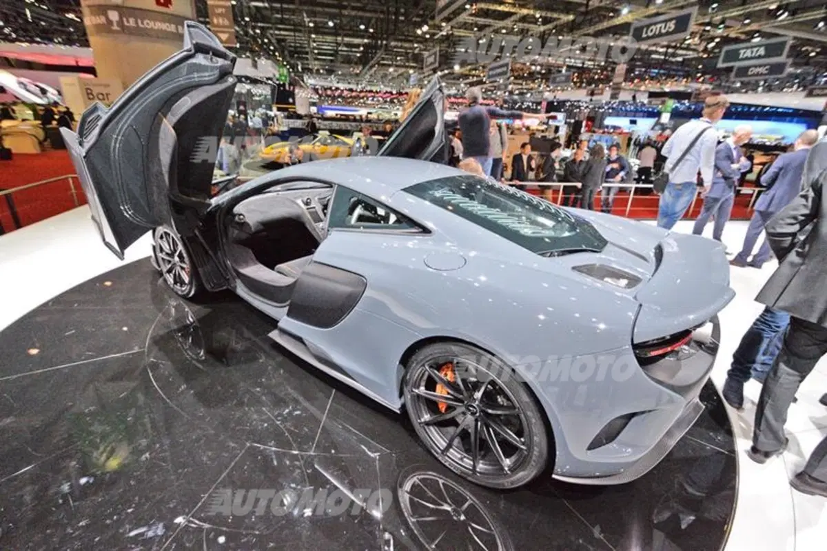 McLaren al Salone di Ginevra 2015 (13)