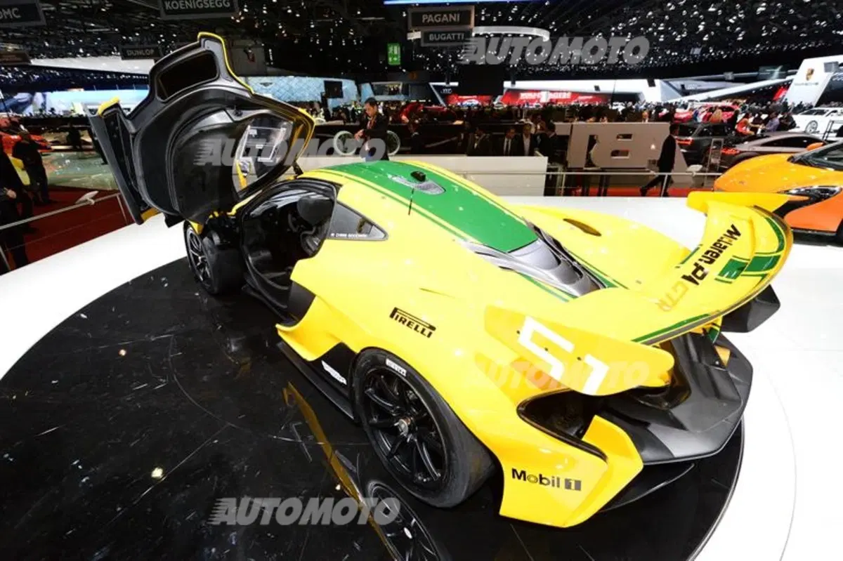 McLaren al Salone di Ginevra 2015 (19)