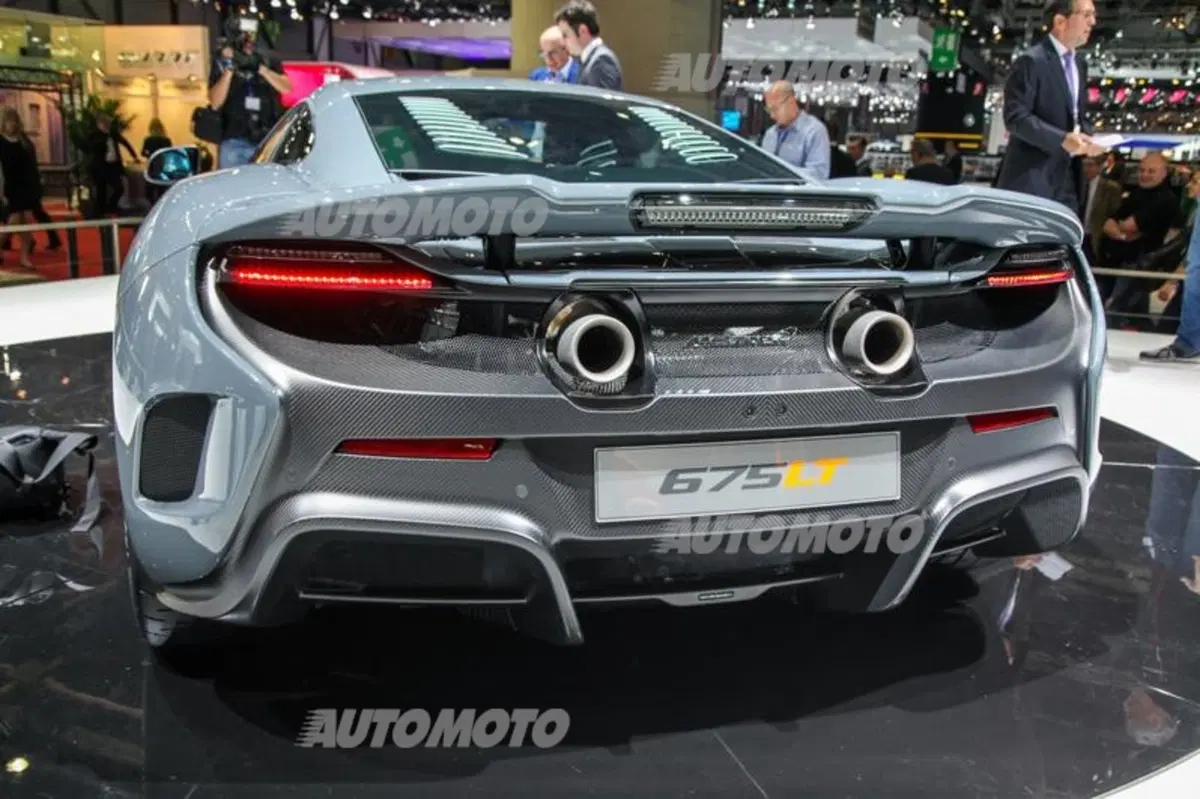 McLaren al Salone di Ginevra 2015 (23)
