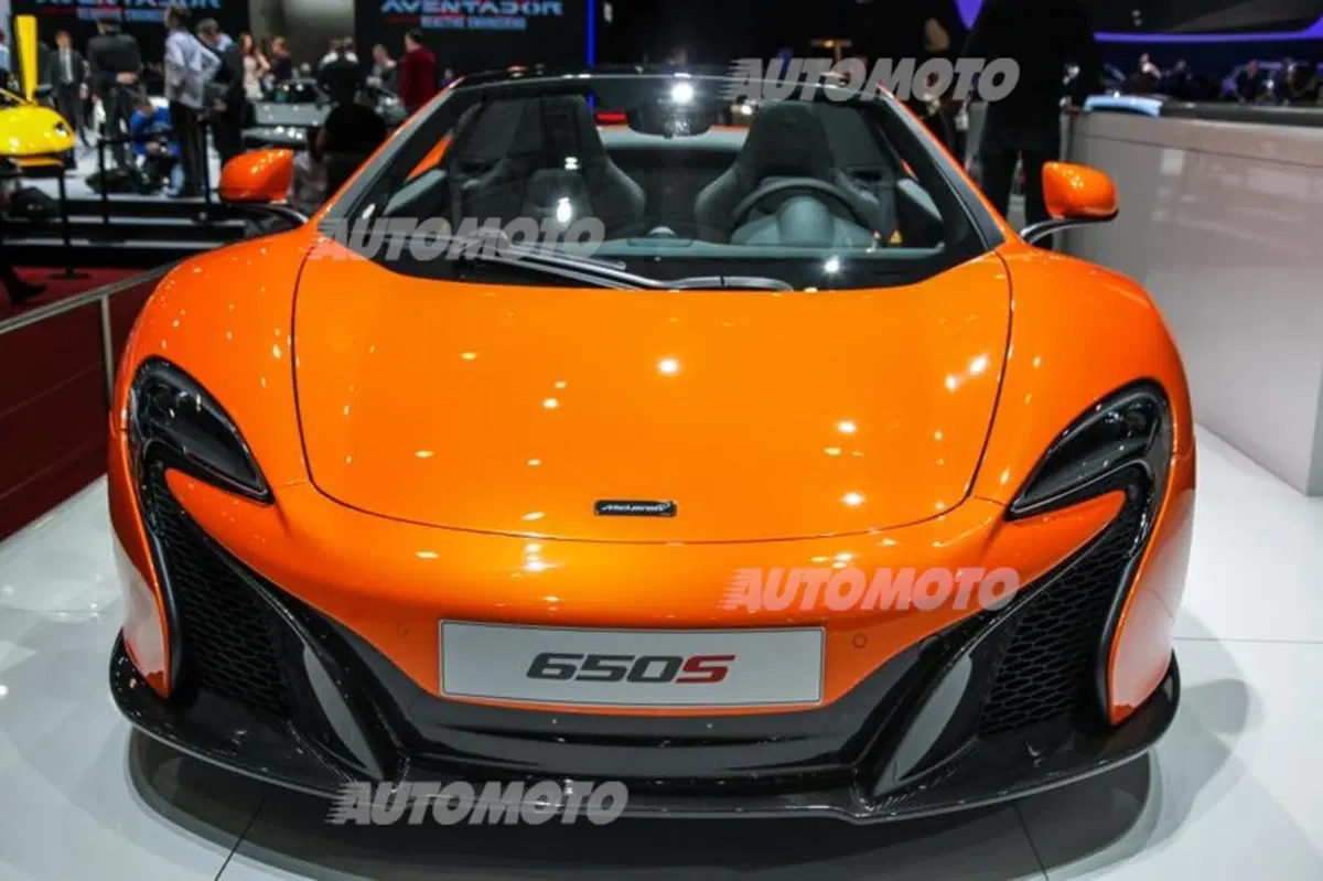 McLaren al Salone di Ginevra 2015 (27)