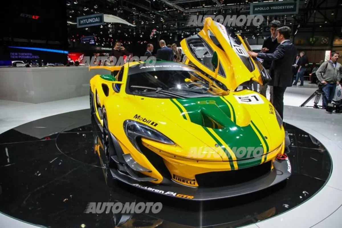 McLaren al Salone di Ginevra 2015 (33)