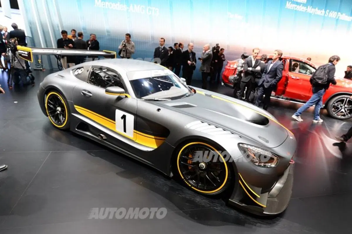 Mercedes-Benz al Salone di Ginevra 2015 (4)