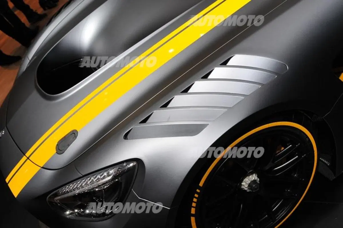 Mercedes-Benz al Salone di Ginevra 2015 (6)