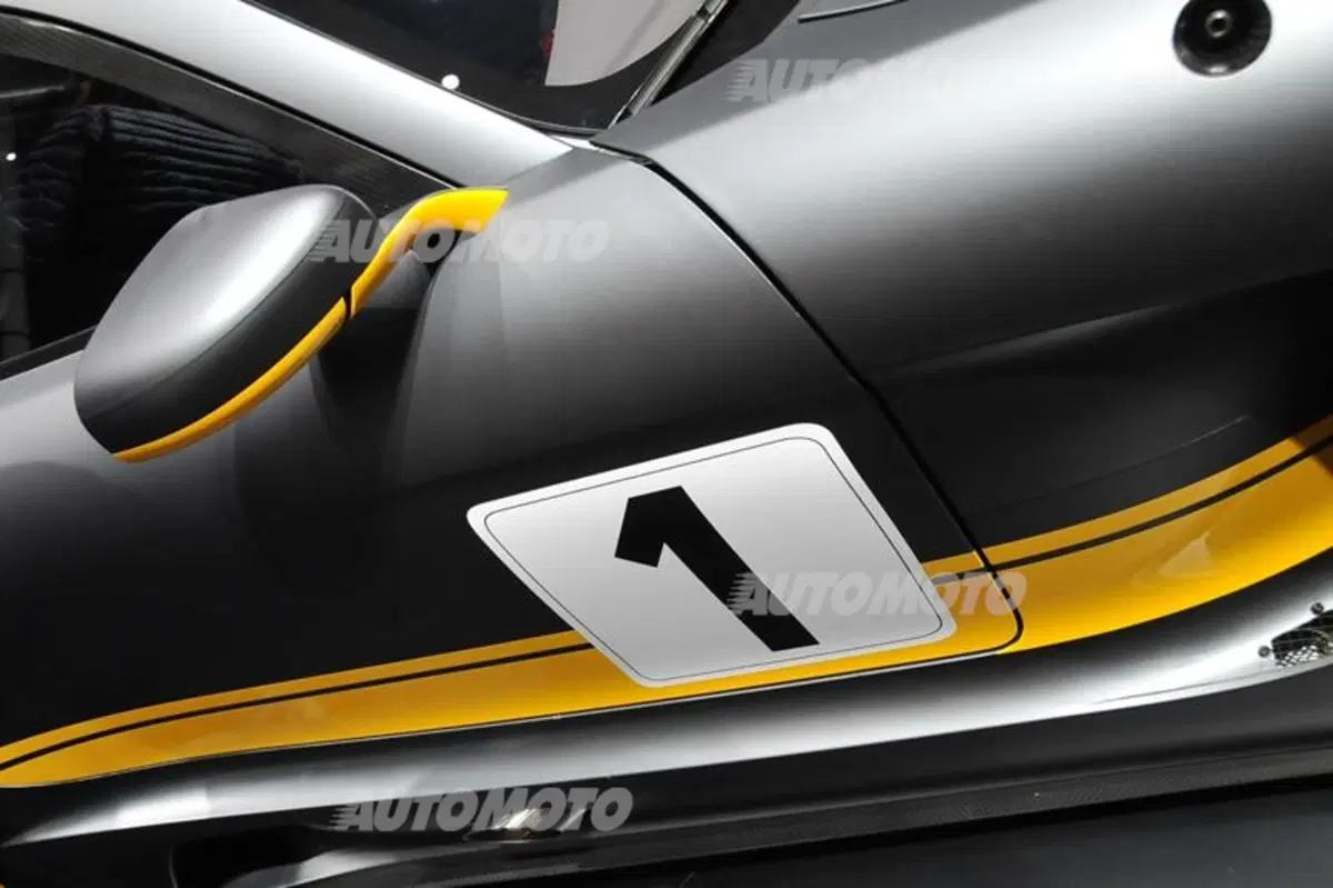 Mercedes-Benz al Salone di Ginevra 2015 (10)