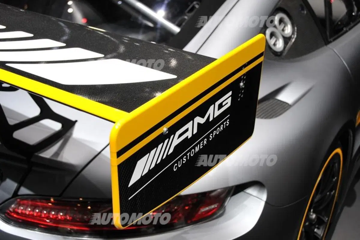 Mercedes-Benz al Salone di Ginevra 2015 (12)