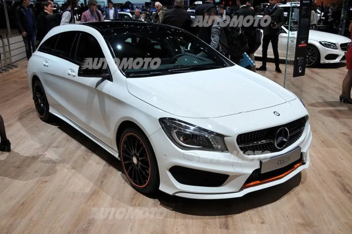 Mercedes-Benz al Salone di Ginevra 2015 (17)