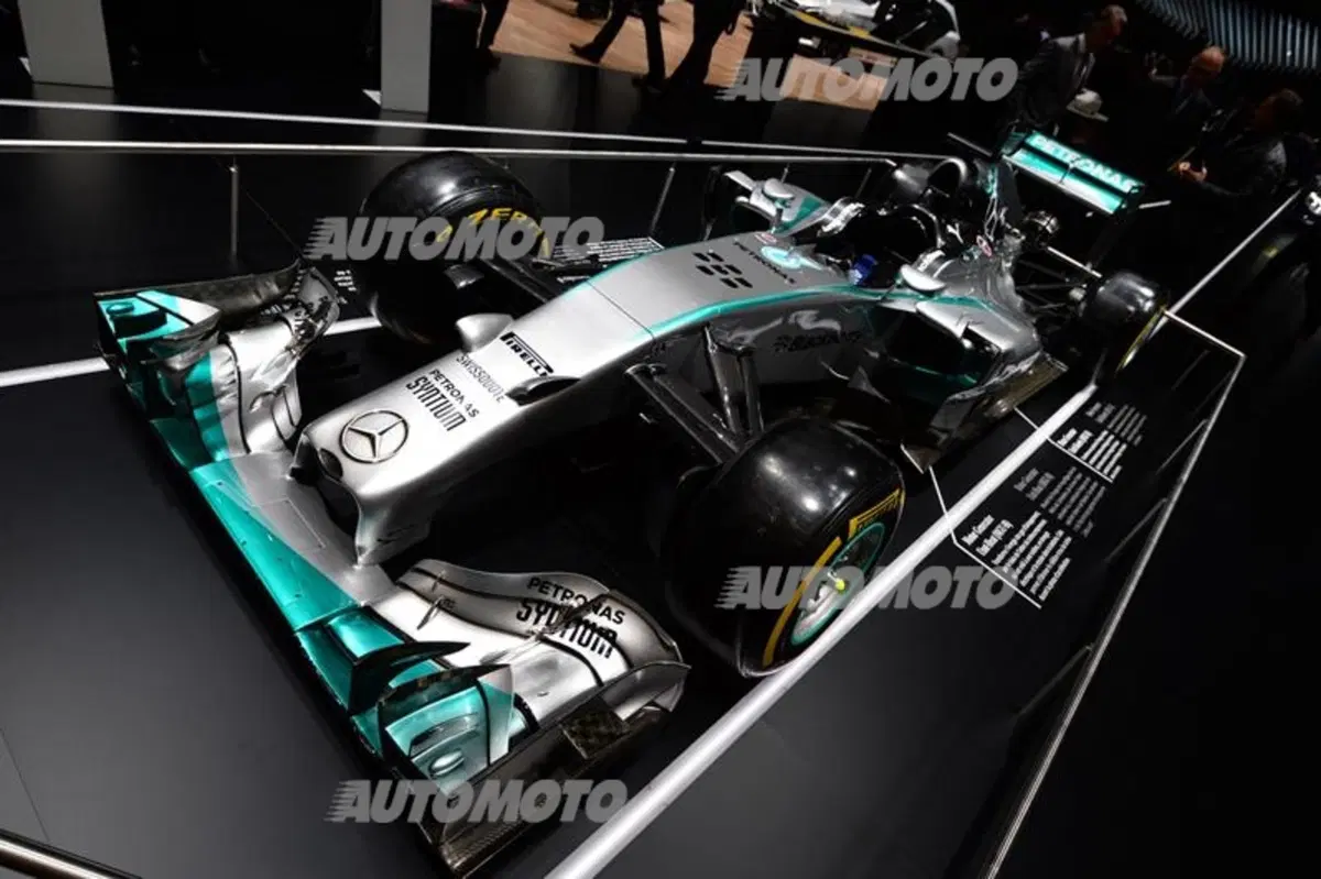 Mercedes-Benz al Salone di Ginevra 2015 (25)