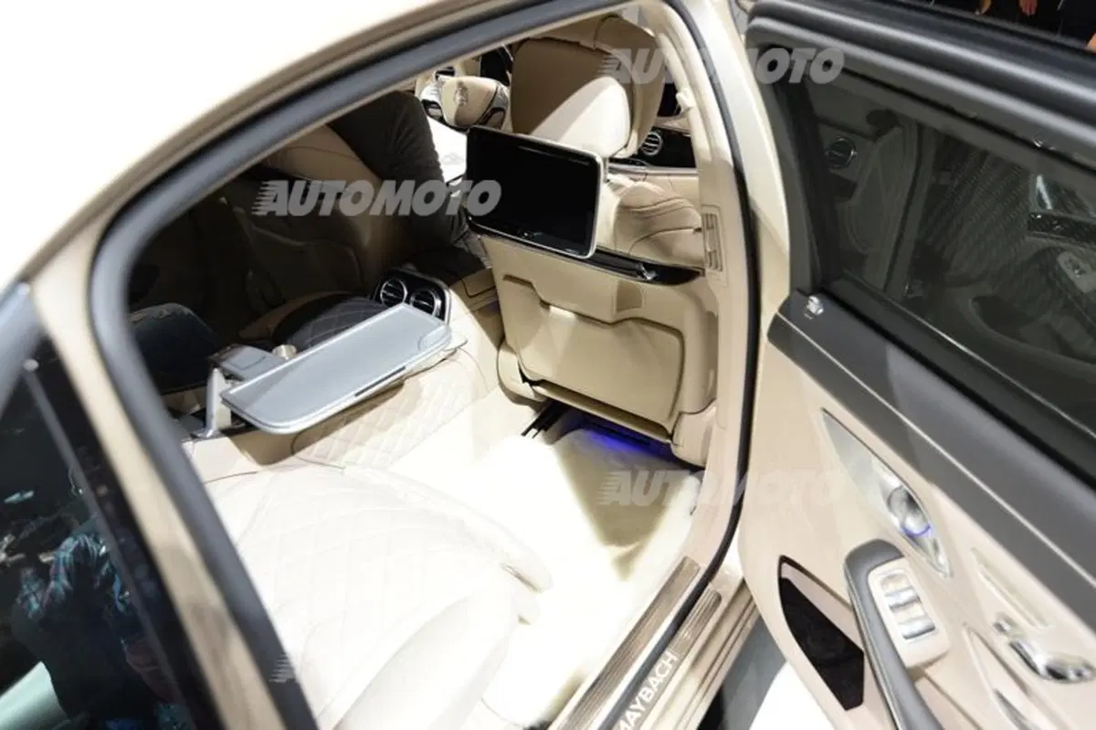 Mercedes-Benz al Salone di Ginevra 2015 (48)