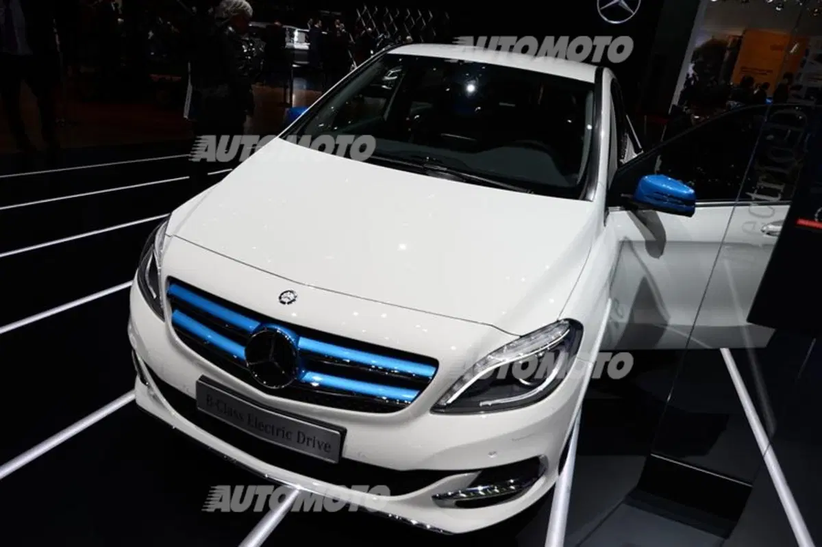Mercedes-Benz al Salone di Ginevra 2015 (56)