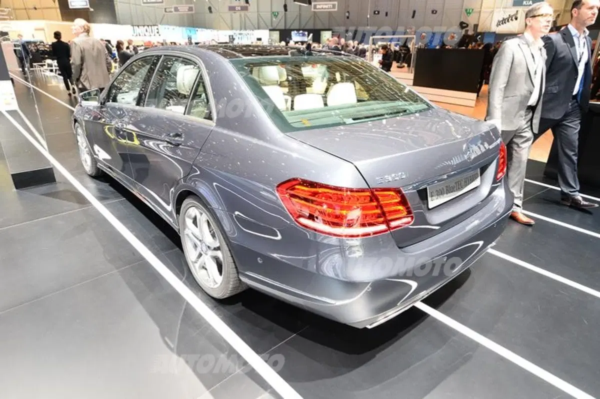 Mercedes-Benz al Salone di Ginevra 2015 (58)