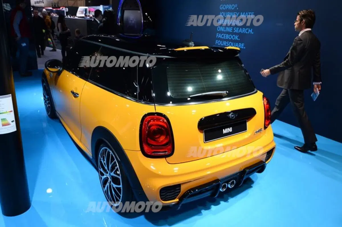 Mini al Salone di Ginevra 2015 (9)