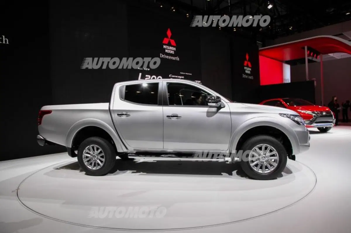 Mitsubishi al Salone di Ginevra 2015 (2)