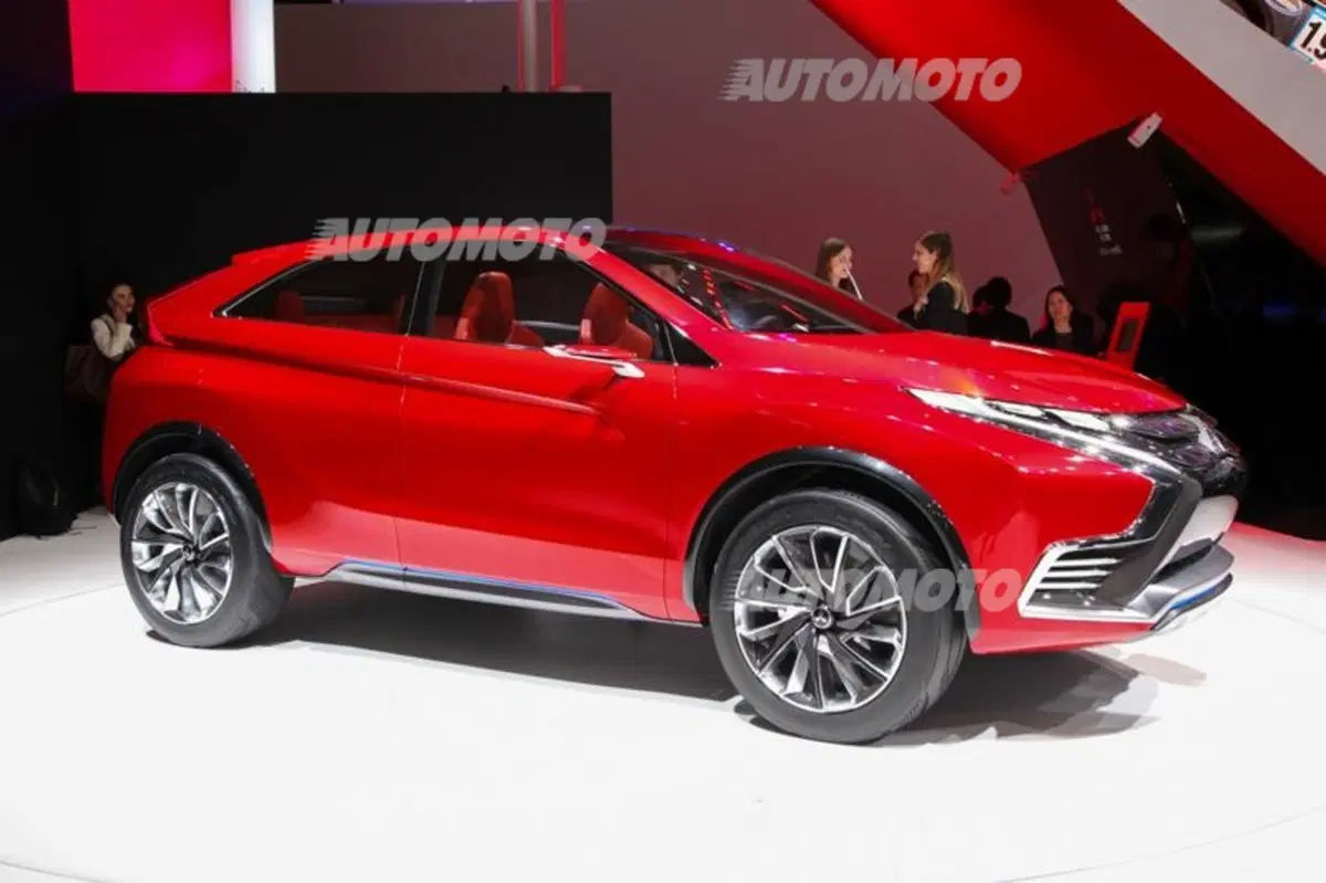 Mitsubishi al Salone di Ginevra 2015 (6)